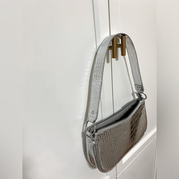 H&M Silver Metallic Shoulder Bag - Picture 6 of 6